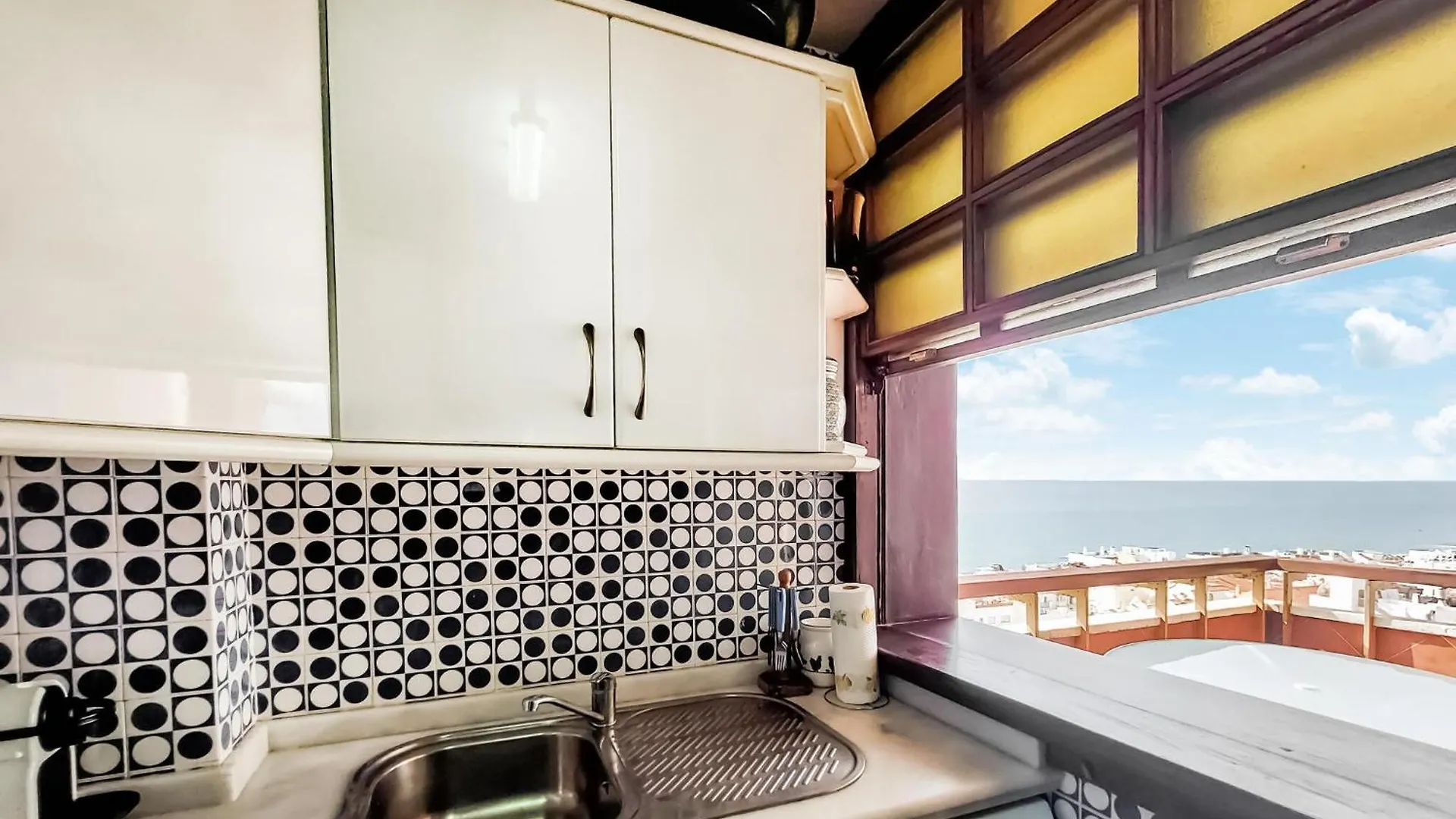 Stunning Apartment In Torremolinos With Kitchen