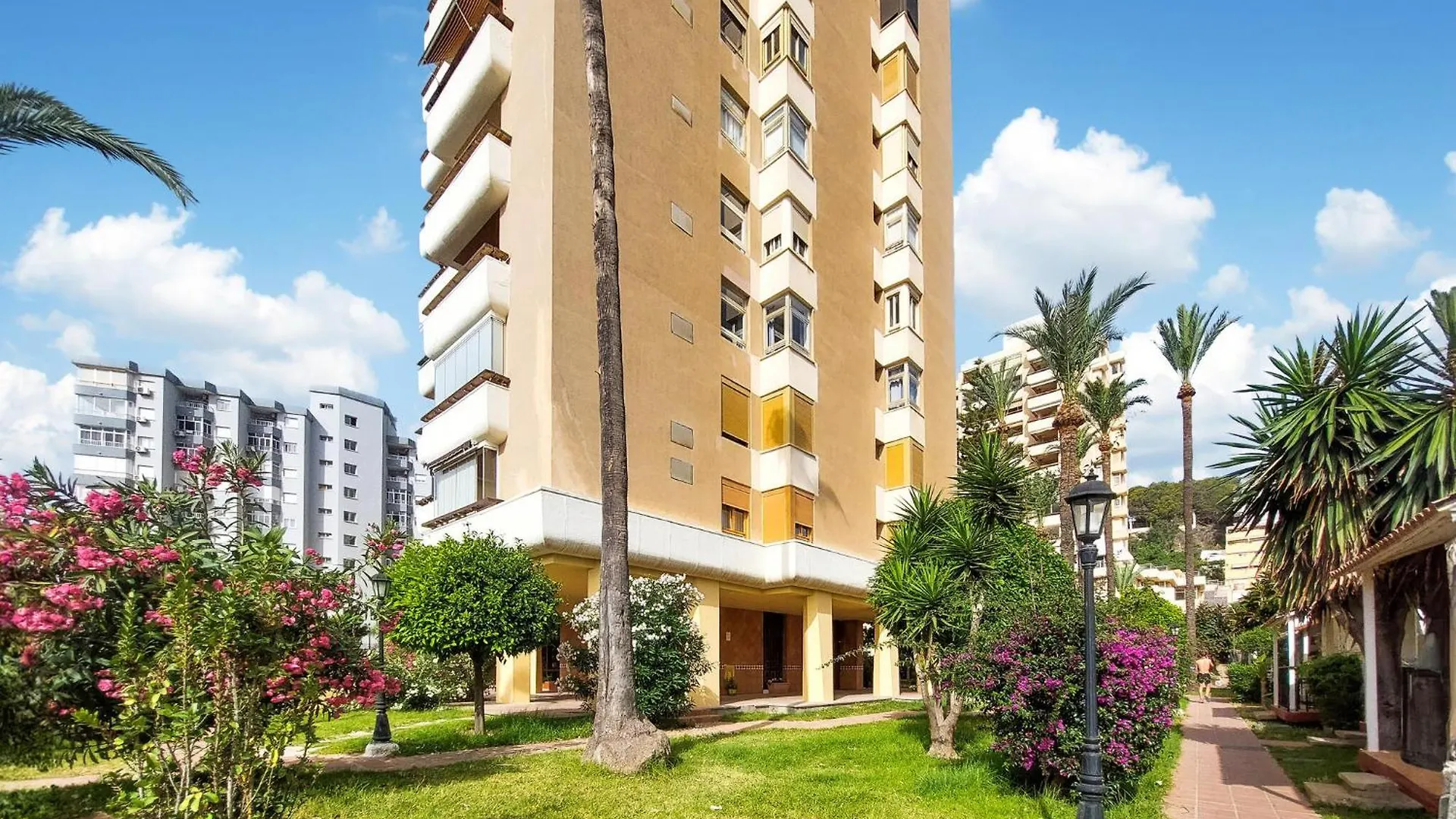 Stunning Apartment In Torremolinos With Kitchen